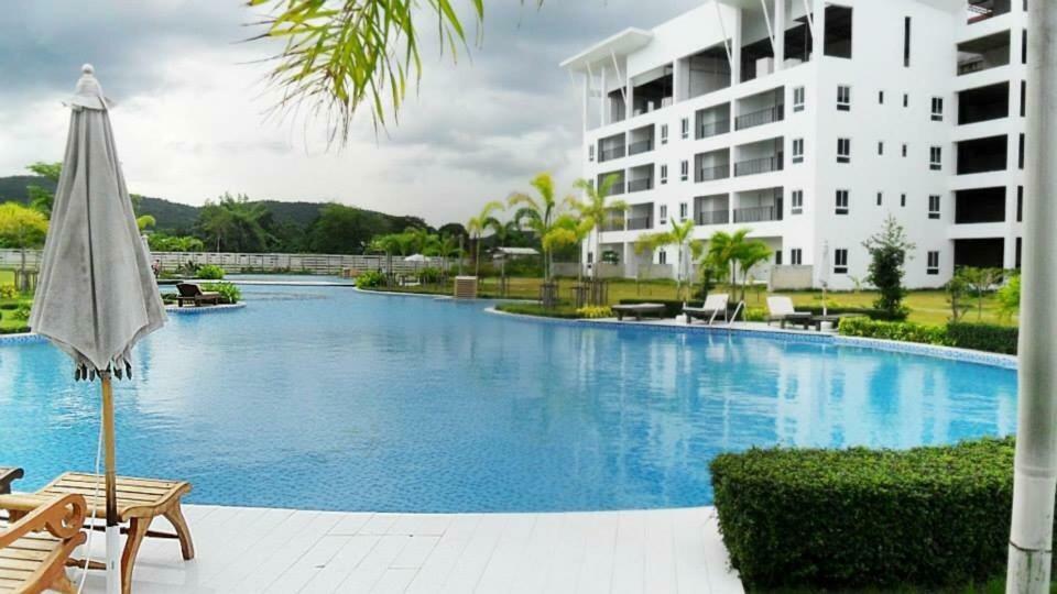 The Pride Paradise Apartment Hua Hin Ngoại thất bức ảnh